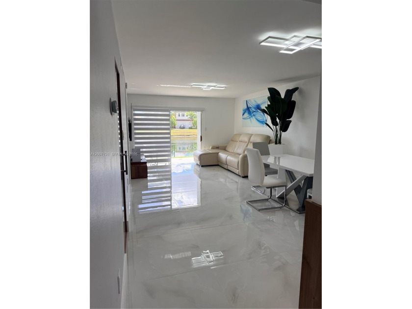 Welcome to your dream condo in Pembroke Pines! This stunning 2 - Beach Condo for sale in Pembroke Pines, Florida on Beachhouse.com
