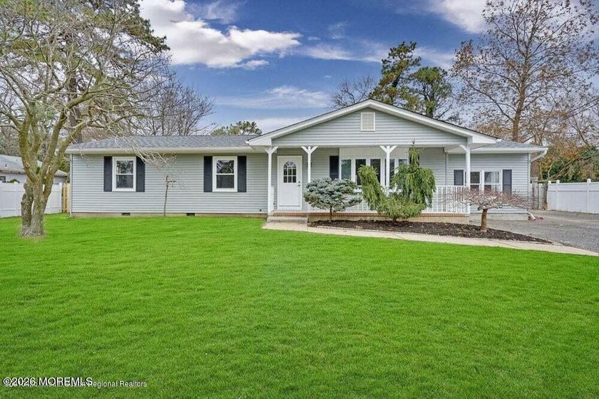 Captivating & move-in ready 4 Bed / 2 Full Bath ranch with an - Beach Home for sale in Toms River, New Jersey on Beachhouse.com