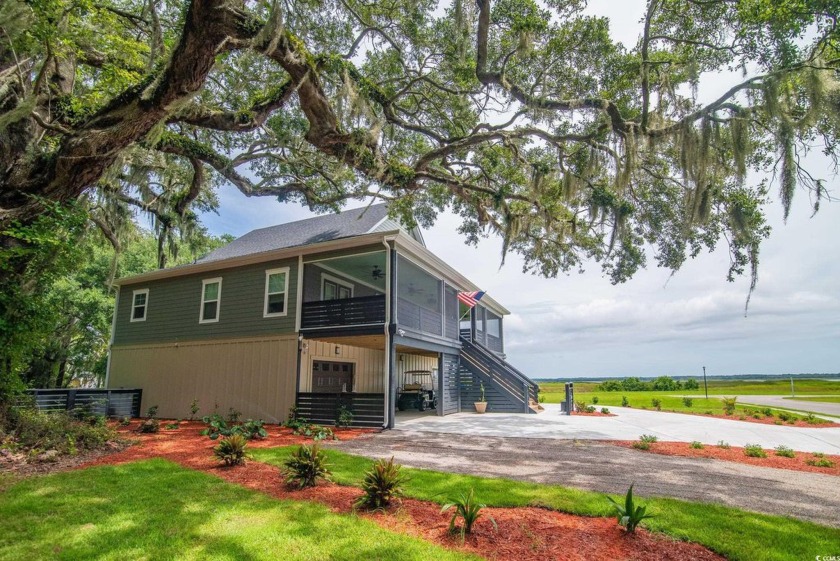 Welcome to The Oaks At Winyah Bay in beautiful Georgetown, South - Beach Home for sale in Georgetown, South Carolina on Beachhouse.com