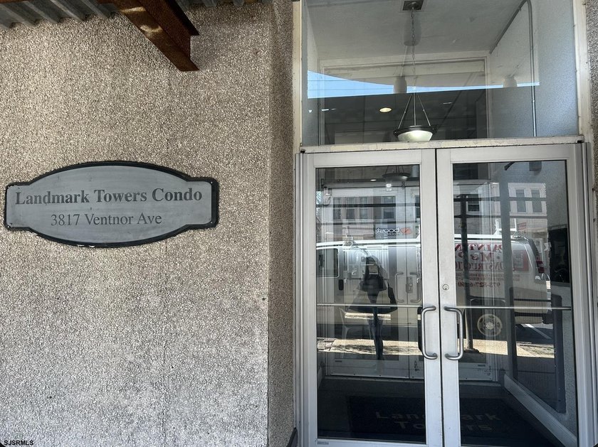 Beautifully renovated 2BR/2BA condo in Landmark Towers offering - Beach Condo for sale in Atlantic City, New Jersey on Beachhouse.com