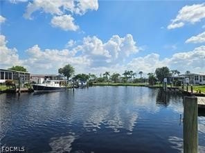 Discover Old Bridge Village-a true paradise for boaters! This - Beach Lot for sale in North Fort Myers, Florida on Beachhouse.com