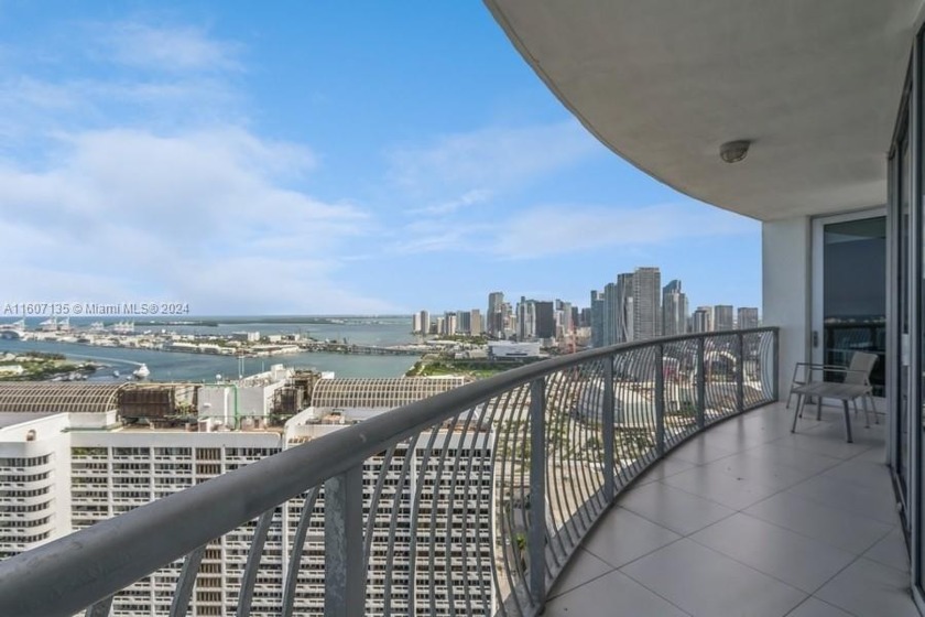 Step into this light-filled 2-bed/2-bath residence in the heart - Beach Condo for sale in Miami, Florida on Beachhouse.com