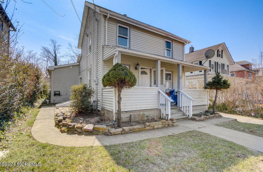 All final offers due 3/26 by 12pm. 3 bedroom 1 bath home with - Beach Home for sale in Red Bank, New Jersey on Beachhouse.com