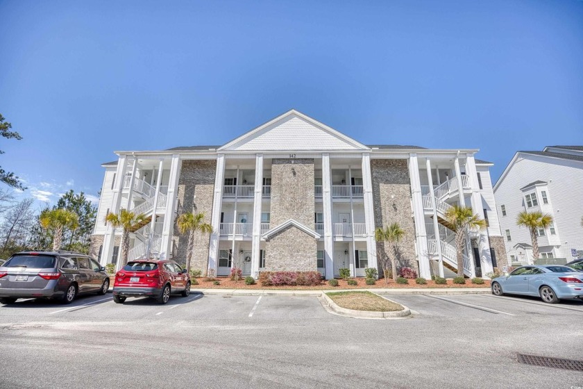 Stunning end unit with tons of natural light--ideally positioned - Beach Condo for sale in Surfside Beach, South Carolina on Beachhouse.com