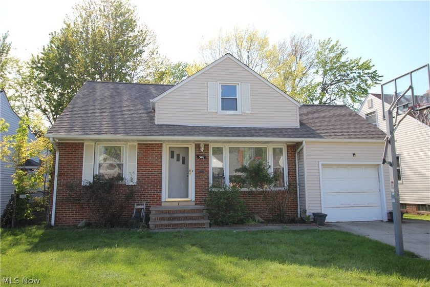 Welcome to this nicely sized, charming, 4-bedroom, 3-bath Cape - Beach Home for sale in Euclid, Ohio on Beachhouse.com