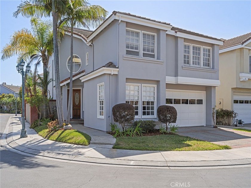 Situated on a premium corner lot within the exclusive Bay - Beach Home for sale in Long Beach, California on Beachhouse.com