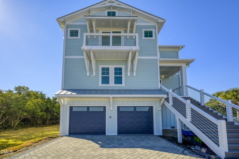 Custom-built 4BR/3.5BA coastal home in a sought-after North - Beach Home for sale in North Topsail Beach, North Carolina on Beachhouse.com