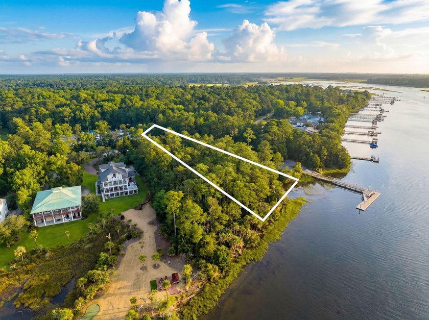 Nestled on the banks of the Wando River, this exceptional - Beach Lot for sale in Awendaw, South Carolina on Beachhouse.com