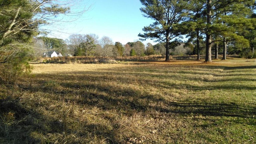 Attractive level Homesite convenient to many community amenities - Beach Lot for sale in Weems, Virginia on Beachhouse.com