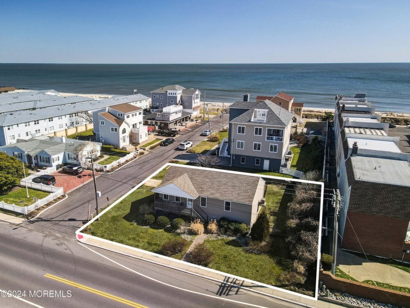 Seashore Living On Your Doorstep! Located in one of NJ's most - Beach Home for sale in Sea Bright, New Jersey on Beachhouse.com