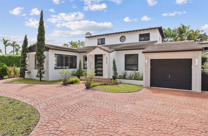 This stunning residence exudes timeless charm with modern - Beach Home for sale in Miami Beach, Florida on Beachhouse.com