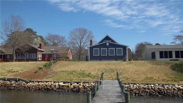 wide water views & striking sunsets from remodeled home on the - Beach Home for sale in Hartfield, Virginia on Beachhouse.com