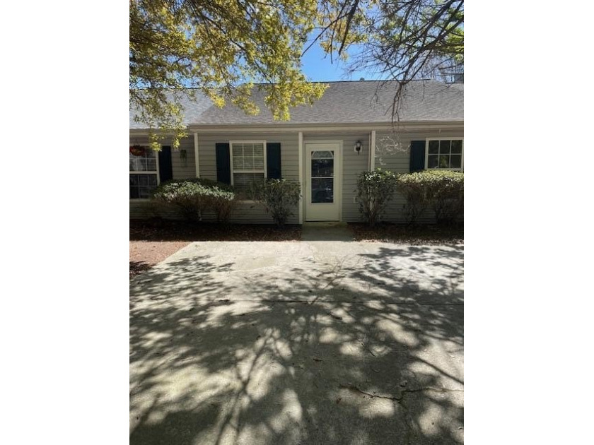 Freshly painted one level townhome just minutes to Folly Beach! - Beach Townhome/Townhouse for sale in Charleston, South Carolina on Beachhouse.com