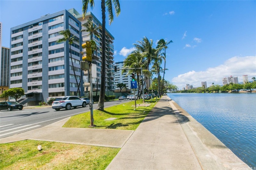Do not miss out on this freshly remodeled condo in the heart of - Beach Condo for sale in Honolulu, Hawaii on Beachhouse.com