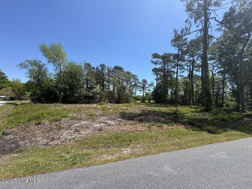 Exceptional half-acre corner lot in the desirable gated - Beach Lot for sale in Morehead City, North Carolina on Beachhouse.com