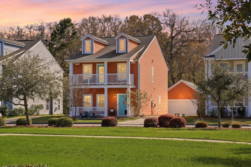 If you're waiting for ''the one'', wait no longer! This Whitney - Beach Home for sale in Johns Island, South Carolina on Beachhouse.com