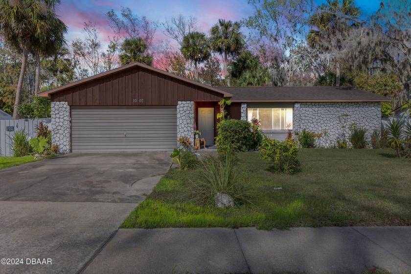 Step into this beautifully updated, move-in ready two-bedroom - Beach Home for sale in Ormond Beach, Florida on Beachhouse.com