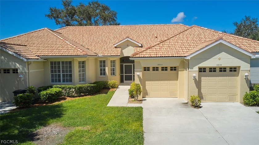 3 bedroom attached villa in Lexington Country Club's Lake - Beach Home for sale in Fort Myers, Florida on Beachhouse.com