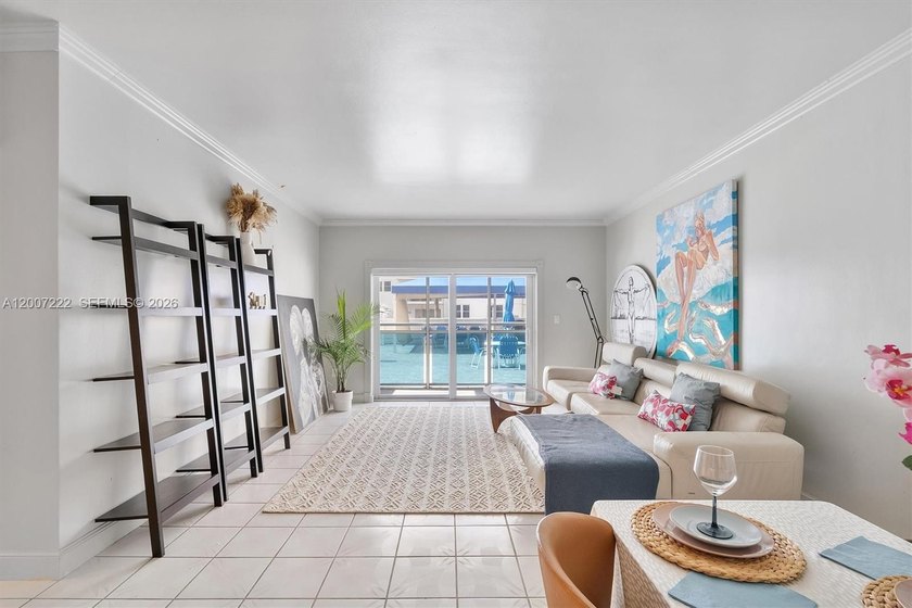 Spacious 960 sq ft 1-bedroom + den, 1-bath condo located on the - Beach Condo for sale in Hollywood, Florida on Beachhouse.com