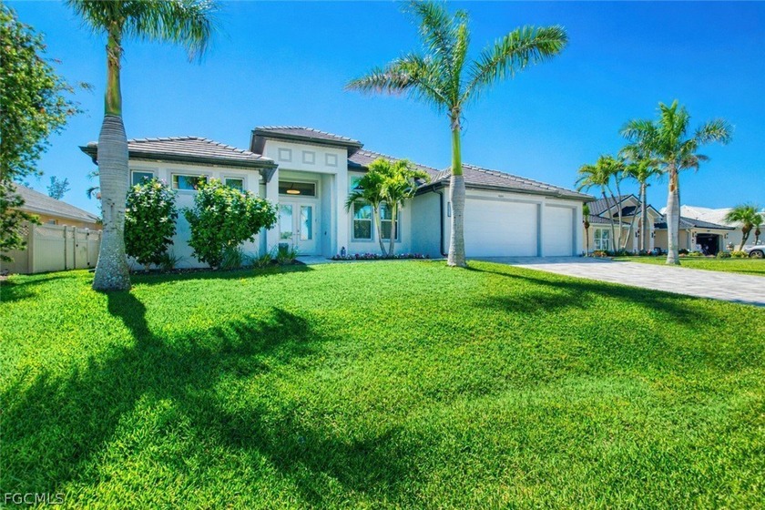 Beautiful Gulf-Access pool home with western rear exposure - Beach Home for sale in Cape Coral, Florida on Beachhouse.com