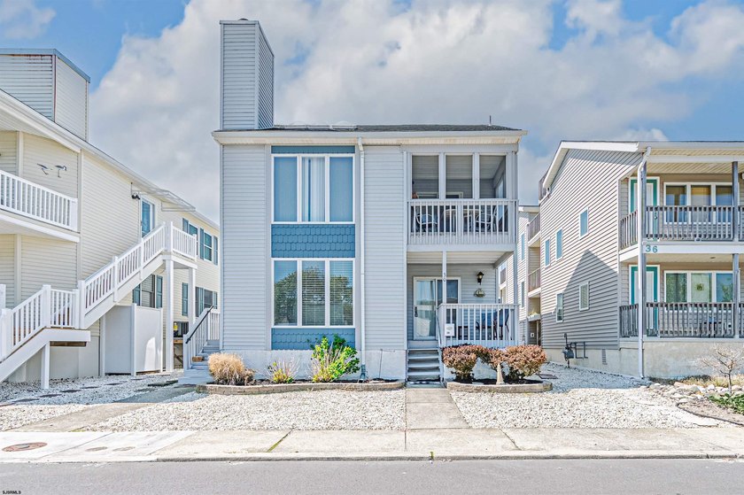 Fabulous super cute 3-bedroom, 2-bath first-floor condo located - Beach Condo for sale in Ocean City, New Jersey on Beachhouse.com