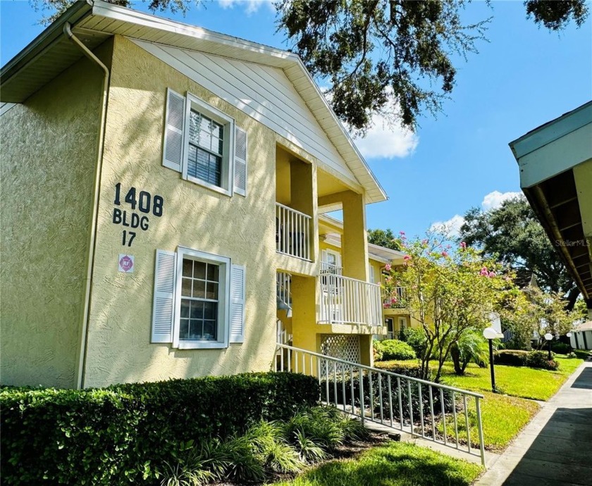 This is a very well maintained first floor Lake Tiffany - Beach Condo for sale in Dunedin, Florida on Beachhouse.com