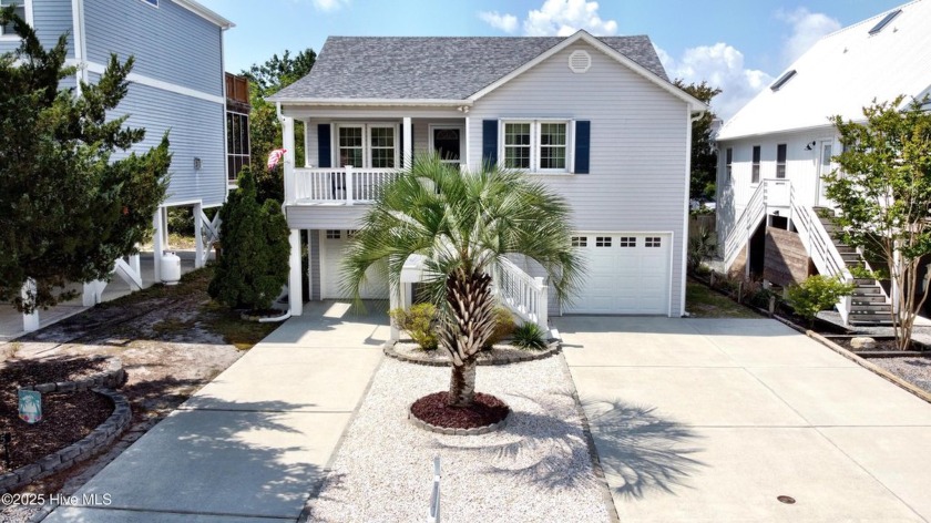 Coastal living Just 3 blocks from the beach - Carolina Sands - Beach Home for sale in Carolina Beach, North Carolina on Beachhouse.com