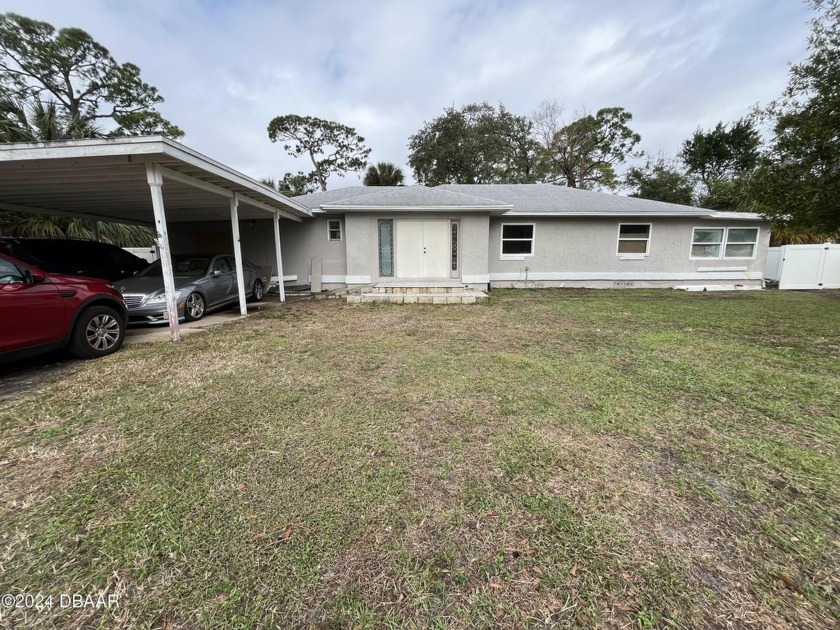 Unlock the potential of this charming property located in the - Beach Home for sale in Daytona Beach, Florida on Beachhouse.com