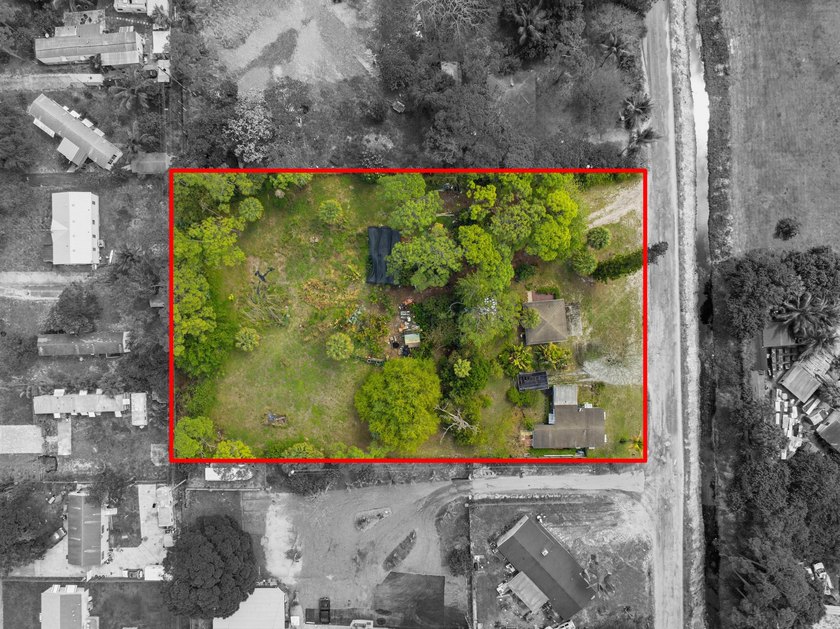 Exceptional development opportunity for investors, builders, or - Beach Home for sale in West Palm Beach, Florida on Beachhouse.com