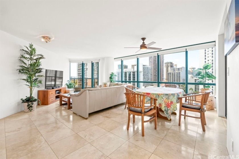 Highly sought-after 2-bedroom, 2-bath unit in the Makai Tower! - Beach Condo for sale in Honolulu, Hawaii on Beachhouse.com