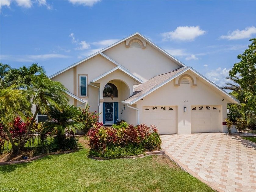 GULF ACCESS NOT IN A FLOOD ZONE, ASK ABOUT SELLER FINANCING - Beach Home for sale in Cape Coral, Florida on Beachhouse.com
