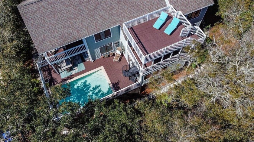 Welcome to 8 Fairway Oaks Lane! This beautiful, 5BR/4.5BA home - Beach Home for sale in Isle of Palms, South Carolina on Beachhouse.com