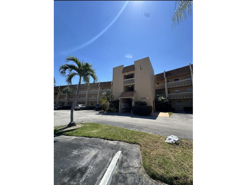 Welcome home to this beautifully maintained, waterfront condo - Beach Condo for sale in Margate, Florida on Beachhouse.com