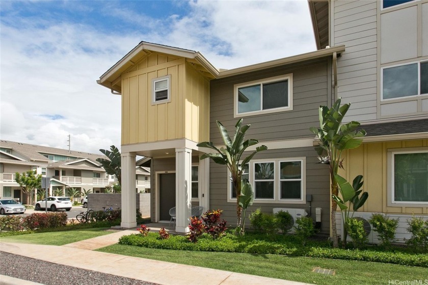Welcome to your new home! This stunning 2-bedroom, 2.5-bathroom - Beach Townhome/Townhouse for sale in Ewa Beach, Hawaii on Beachhouse.com