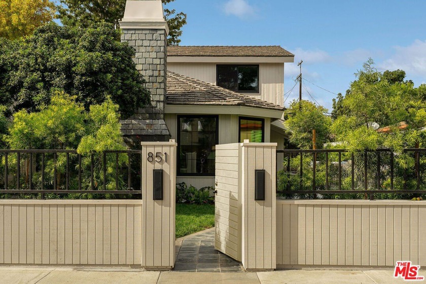 Set on one of the largest lots in the Oxford Triangle, this - Beach Home for sale in Marina Del Rey, California on Beachhouse.com