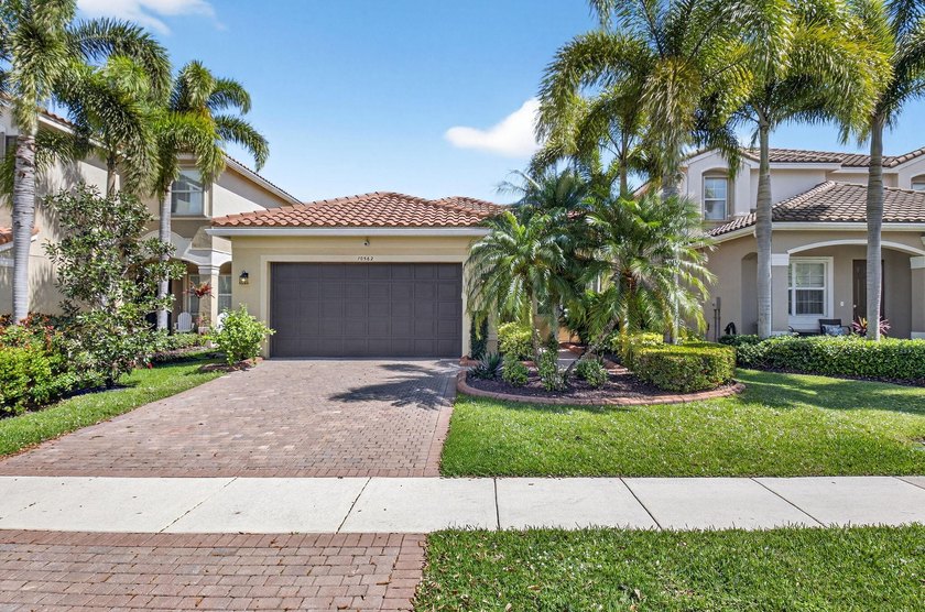 This beautiful 3-bedroom ranch home offers breathtaking long - Beach Home for sale in Boynton Beach, Florida on Beachhouse.com