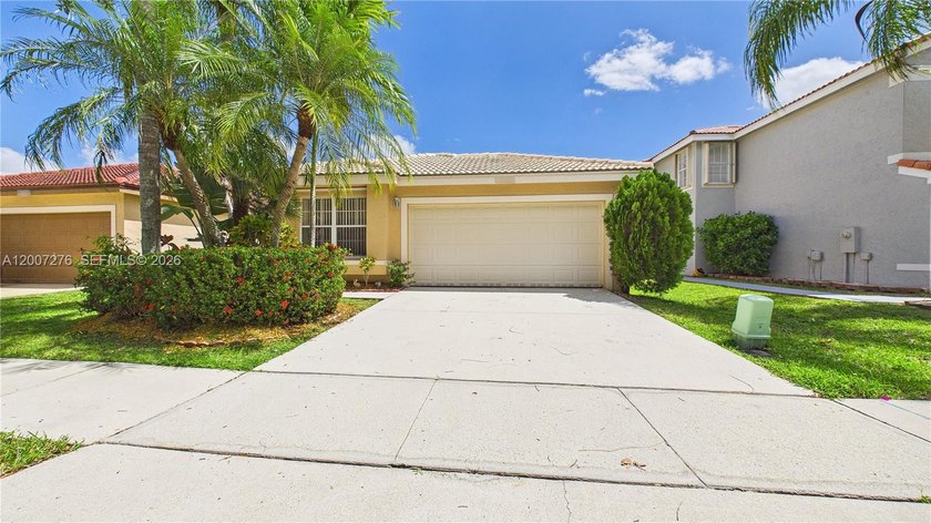 Beautiful 3BD/2BA single-family home in highly sought-after - Beach Home for sale in Miramar, Florida on Beachhouse.com