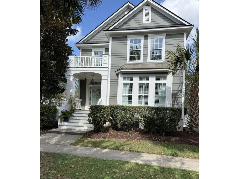 120 Etiwan Park Street is ideally located in the heart of Daniel - Beach Home for sale in Charleston, South Carolina on Beachhouse.com