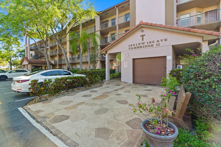 2-bedroom, 2-bath condo located in the investor friendly - Beach Condo for sale in Pembroke Pines, Florida on Beachhouse.com