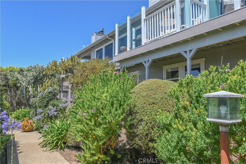 Wake up each day to a front row panorama of Estero Bay, where - Beach Condo for sale in Cayucos, California on Beachhouse.com