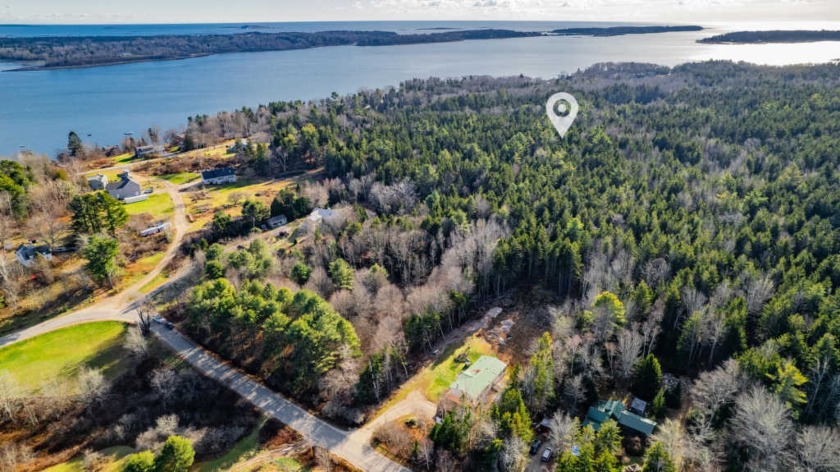 Welcome to Lot 0 Allen Point Road in Harpswell. This 3.05+/- - Beach Lot for sale in Harpswell, Maine on Beachhouse.com