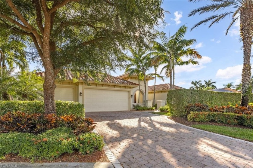 Highly sought after Granada III single family home available in - Beach Home for sale in Naples, Florida on Beachhouse.com