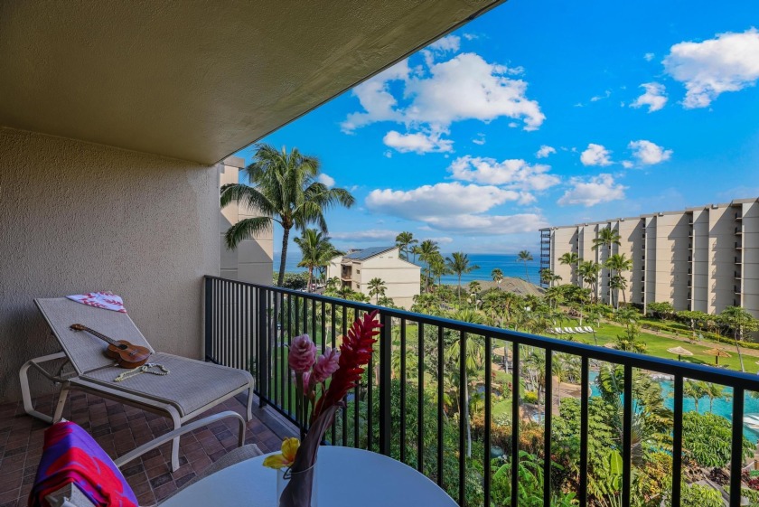 Experience the best of this Hotel Zoned resort in West Maui in - Beach Condo for sale in Lahaina, Hawaii on Beachhouse.com