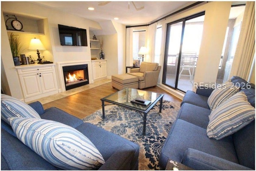 Look at this VIEW!!! Fifth floor, 2 BR, 2 BA penthouse villa - Beach Home for sale in Hilton Head Island, South Carolina on Beachhouse.com