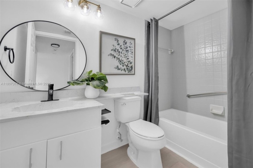 Motivated Seller due to out-of-town move! Gorgeous second floor - Beach Condo for sale in Tamarac, Florida on Beachhouse.com
