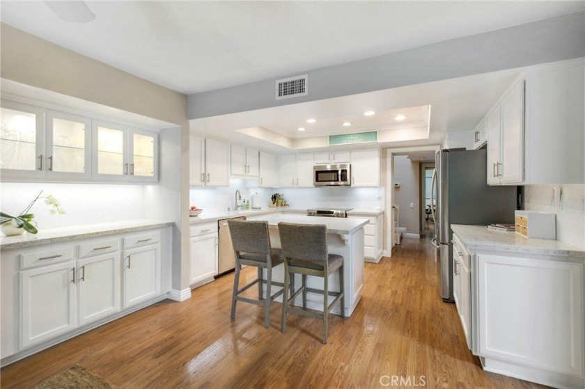CONTACT DIANA .**HIGHLY DESIRABLE *BEACHWALK* COMMUNITY!! HIDDEN - Beach Home for sale in Huntington Beach, California on Beachhouse.com