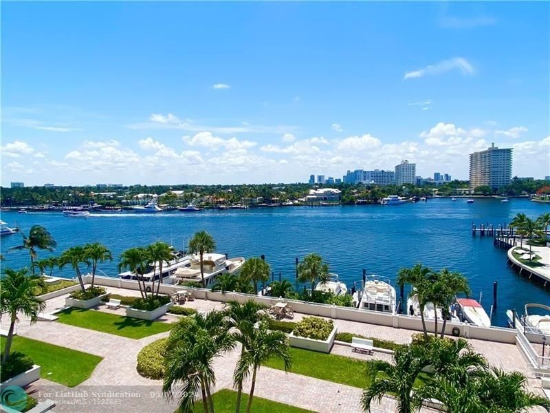 Stunning unobstructed views of the Intracoastal Waterways, City - Beach Condo for sale in Fort Lauderdale, Florida on Beachhouse.com