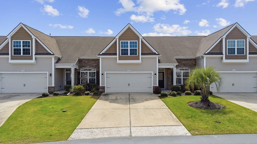 Welcome home to this beautiful 3-bedroom, 3-bath townhome in the - Beach Townhome/Townhouse for sale in Murrells Inlet, South Carolina on Beachhouse.com