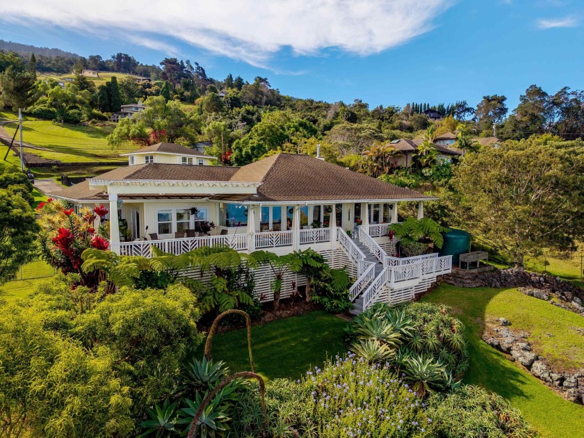 Experience island elegance in this beautiful Kama'aina home and - Beach Home for sale in Kula, Hawaii on Beachhouse.com