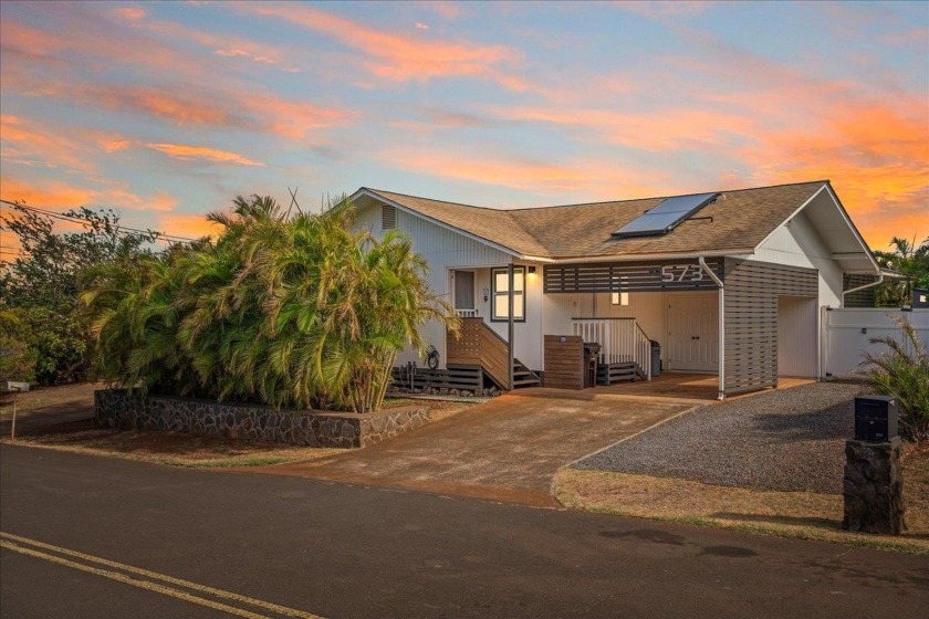 Say Aloha to this charming surf-style gem where island living - Beach Home for sale in Paia, Hawaii on Beachhouse.com